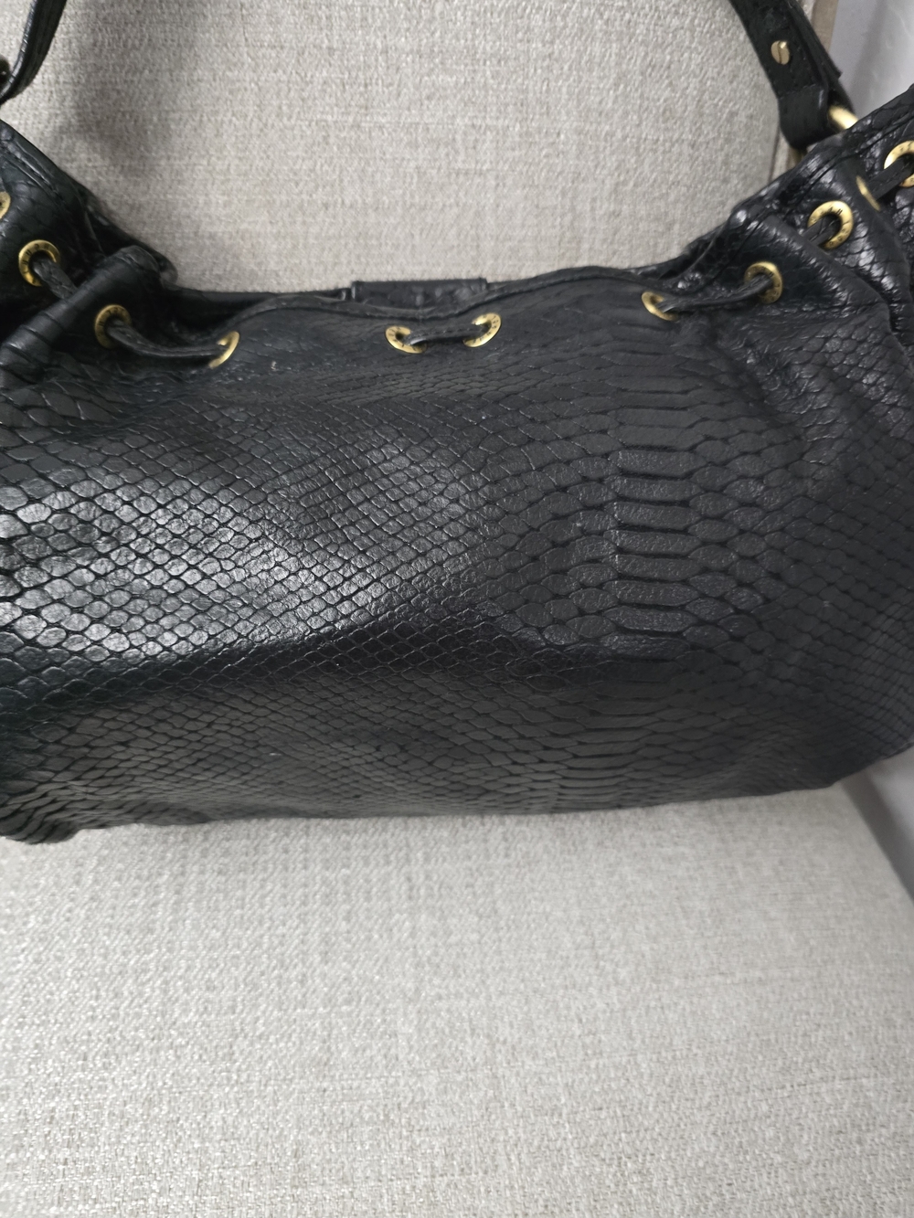 RARE Henri Bendel Python Embossed Leather Drawstring Hobo Bag - EUC - Picture 3 of 15